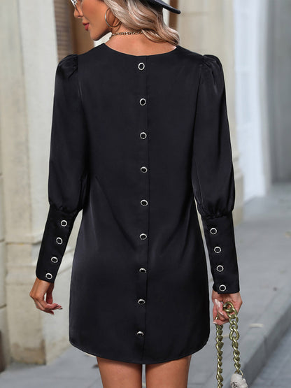 Effortlessly Elegant Dress with a Timeless Design