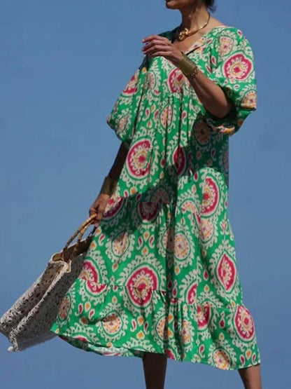 Well Tailored Dress with a Graceful Silhouette