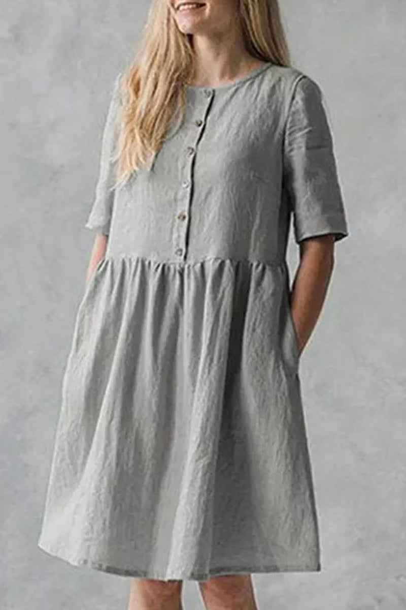 Gracefully Styled Dress for Any Occasion