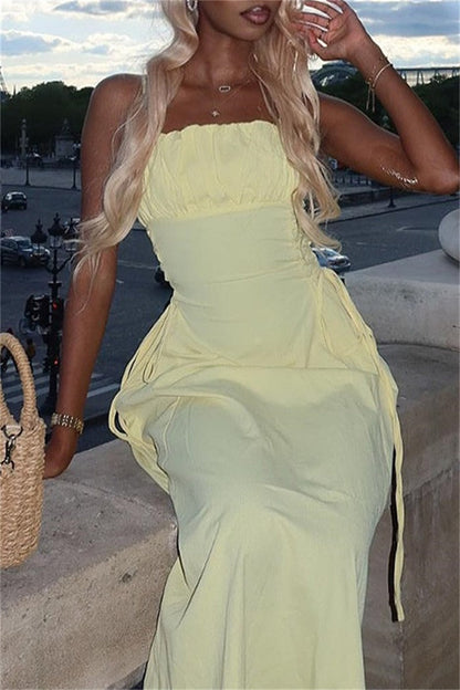 Beautifully Finished Dress in a Timeless Design
