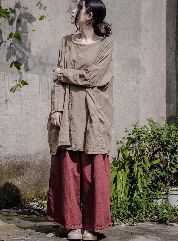 Well Tailored Pants with a Graceful Silhouette