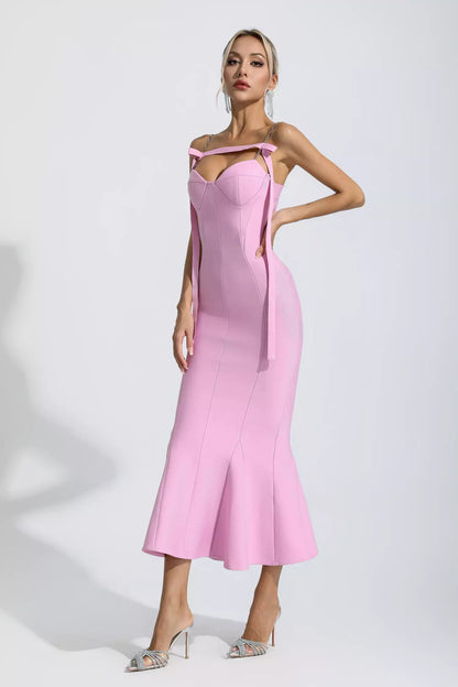 Sophisticated Dress with a Clean Classic Look