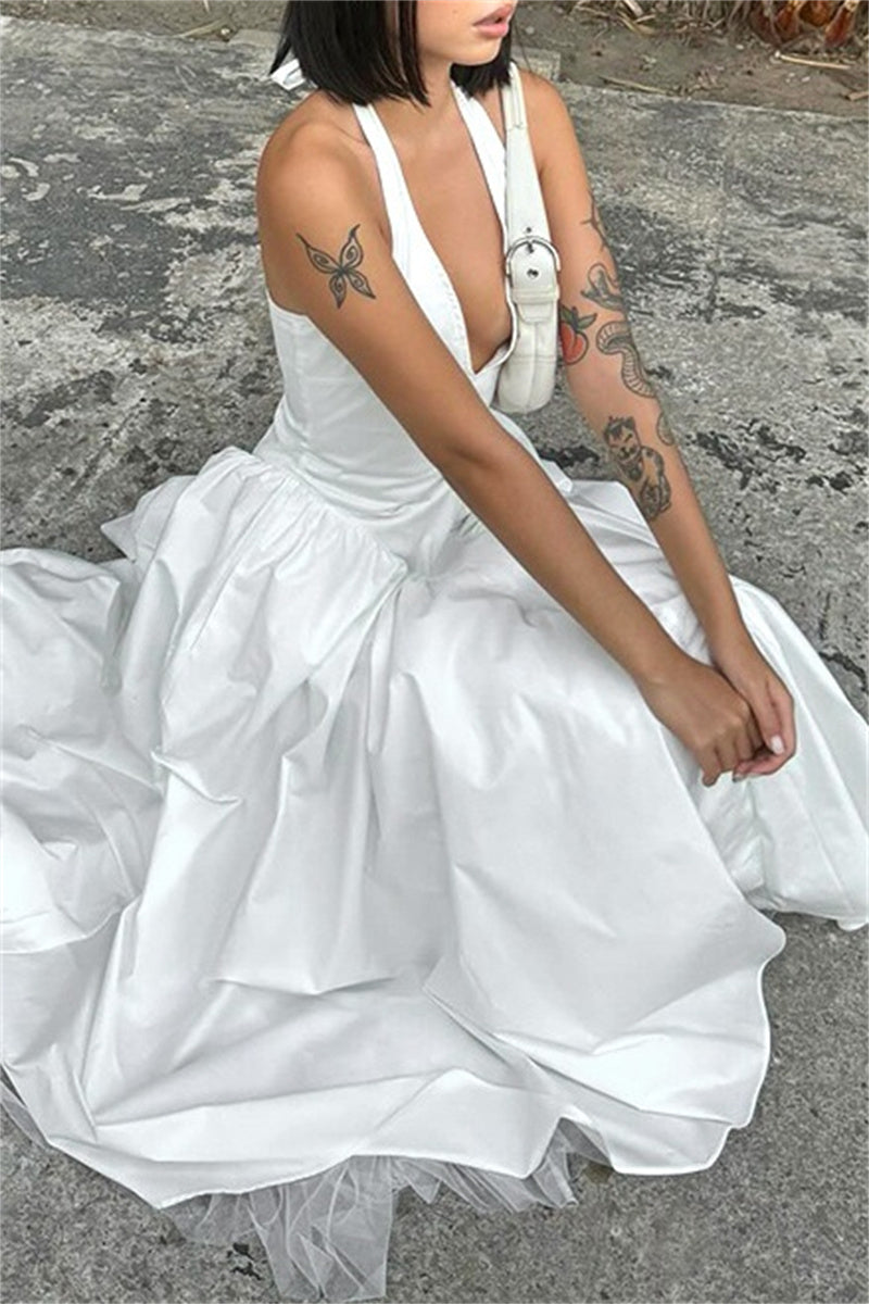 Beautifully Crafted Dress in a Classic Style
