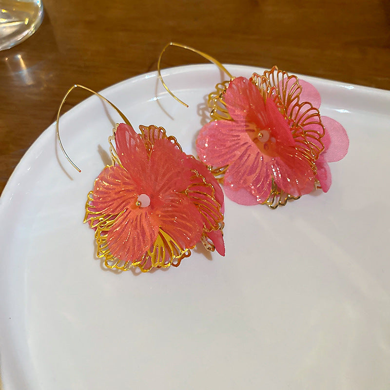 Beautiful Silver Earring with Unique Style