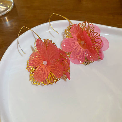 Beautiful Silver Earring with Unique Style