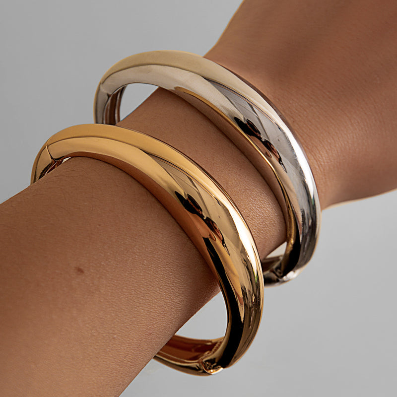 Beautiful Bracelet with Unique Style