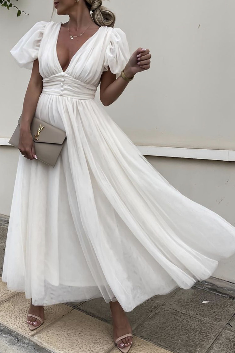 Beautifully Crafted Dress in a Classic Style