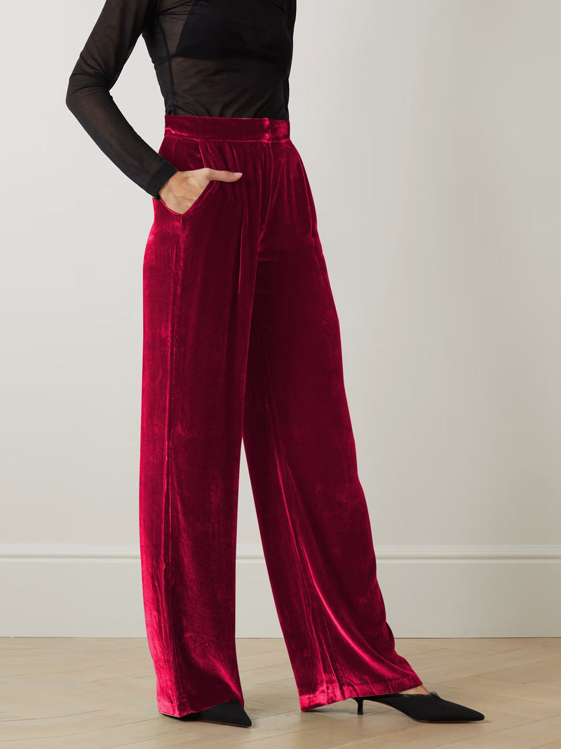 Beautifully Crafted Pants in a Classic Style