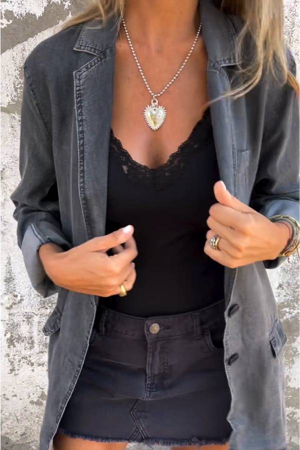 Sophisticated Jacket with a Clean Classic Look