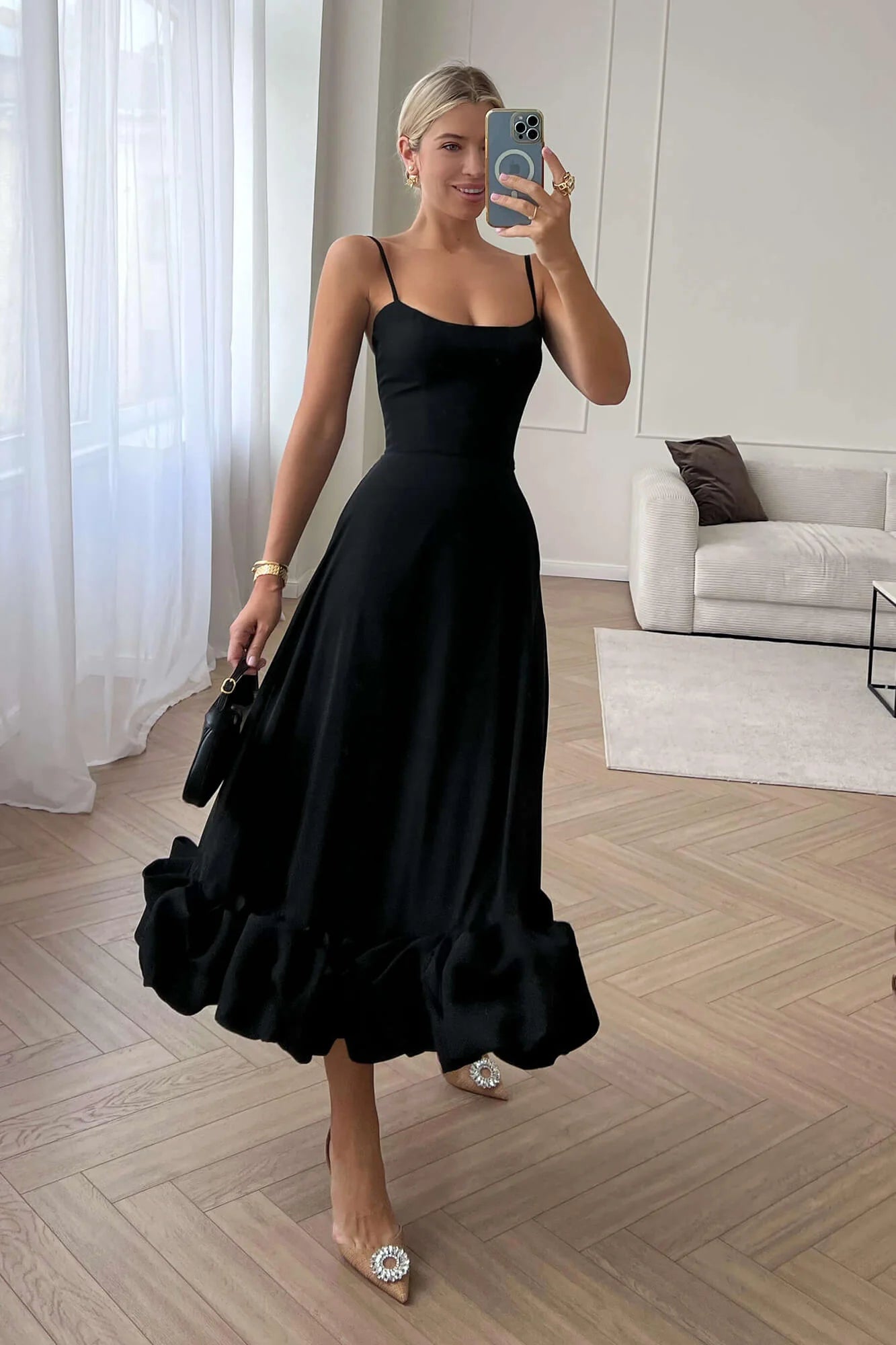 Gracefully Styled Dress for Any Occasion