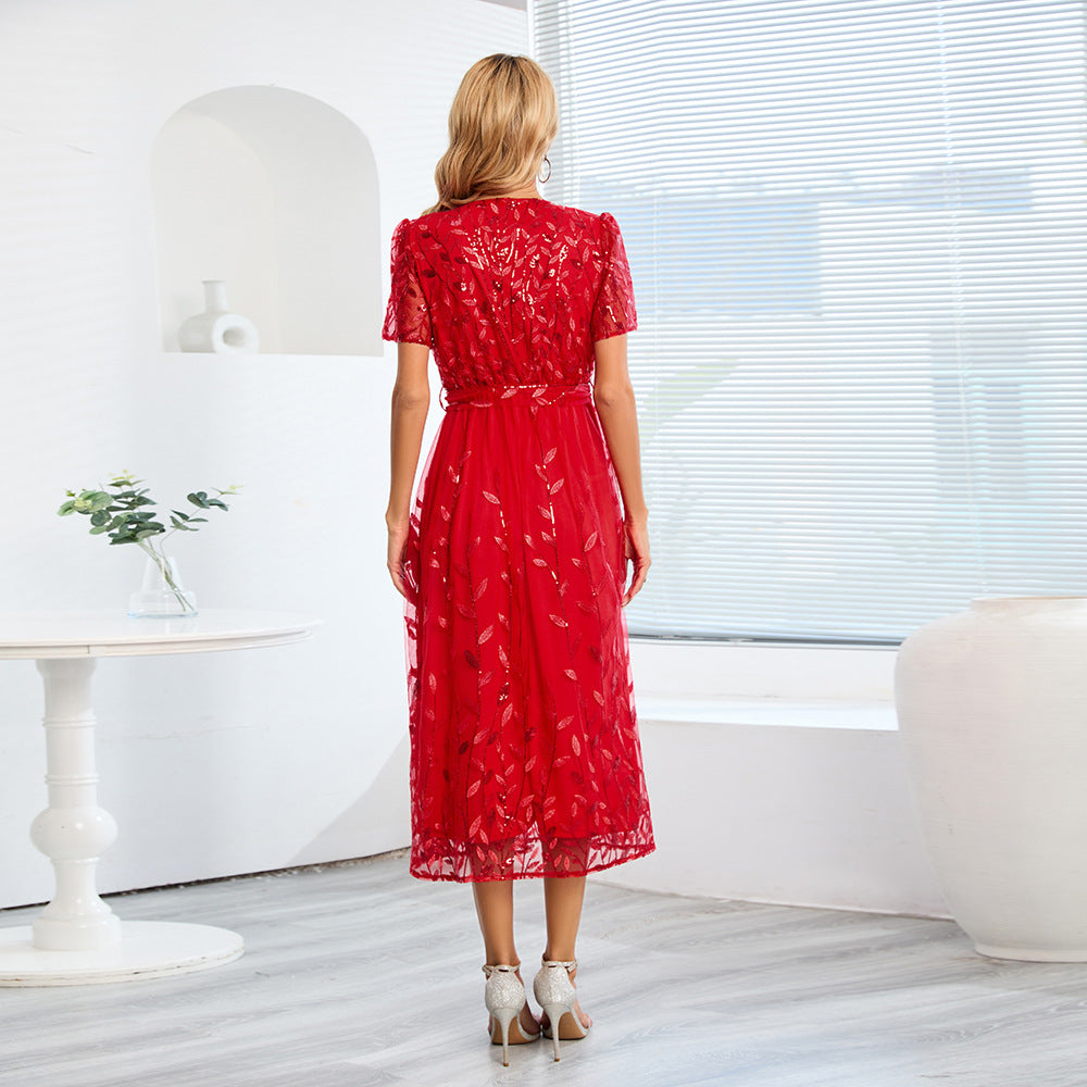 Classic Vintage Dress with a Flattering Fit