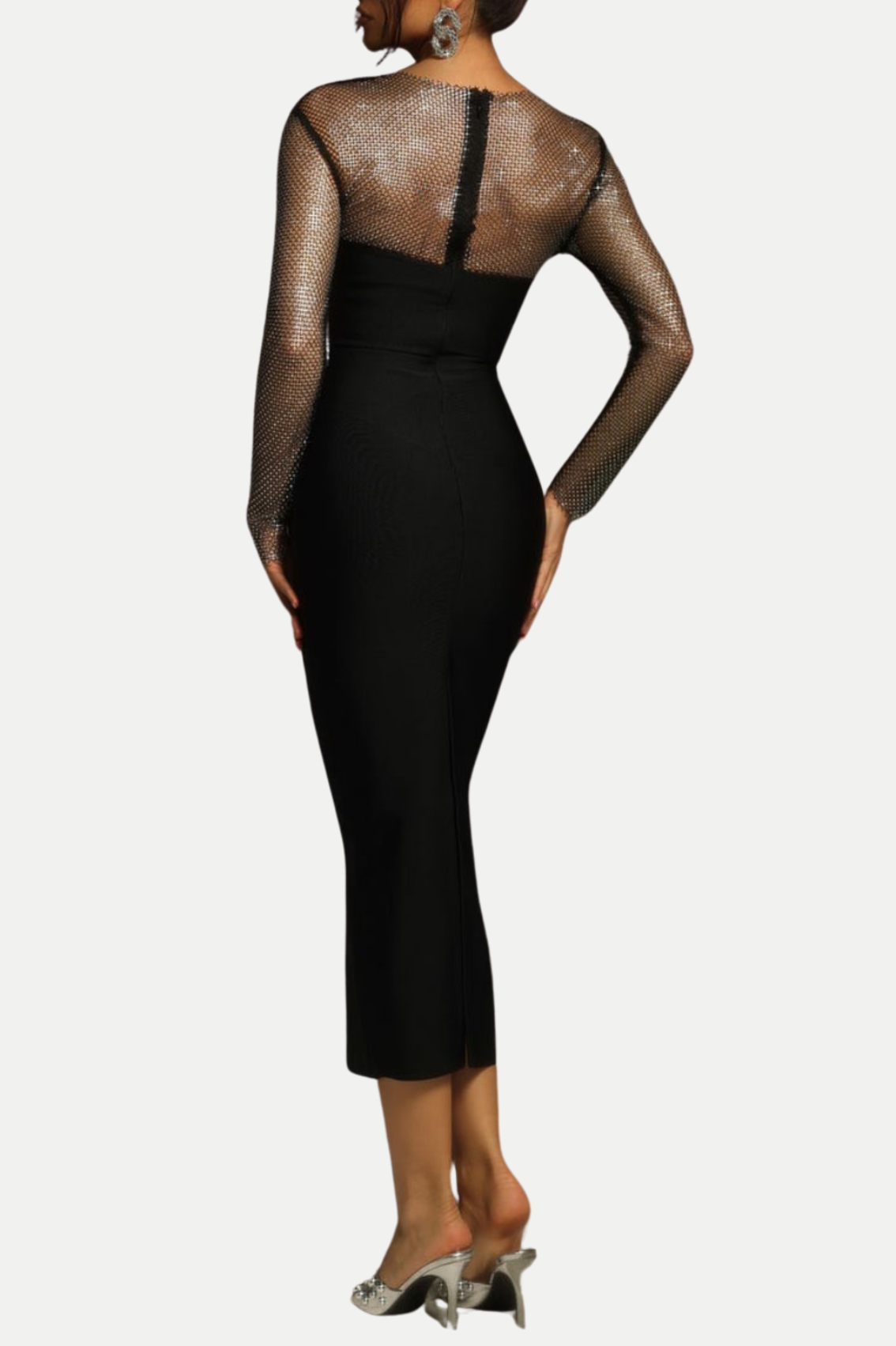 Beautifully Crafted Dress in a Classic Style