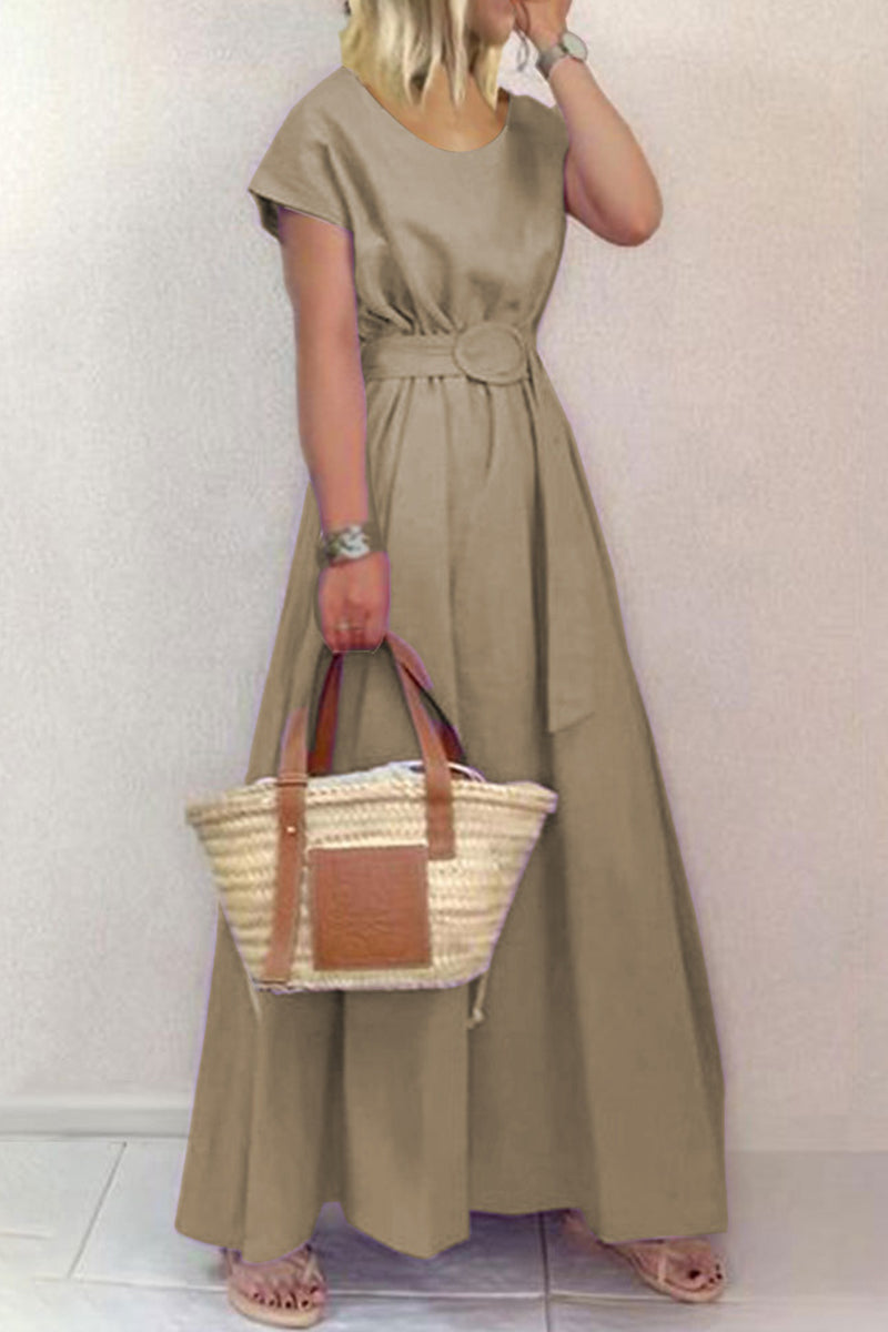 Sophisticated Dress with a Clean Classic Look