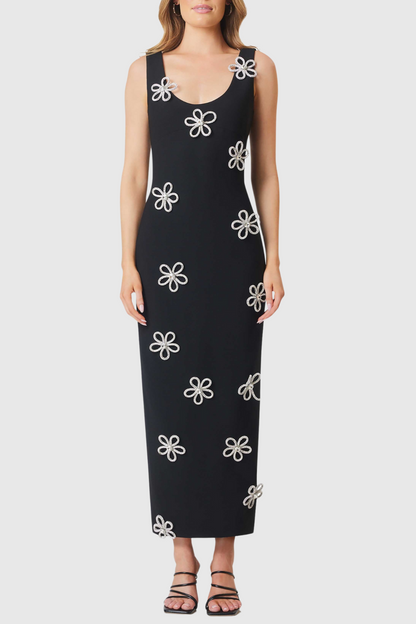 Classic Vintage Dress with a Flattering Fit
