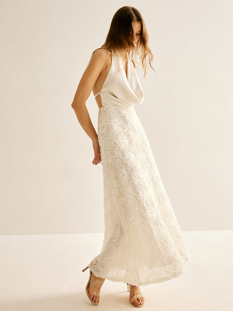 Well Tailored Dress with a Graceful Silhouette