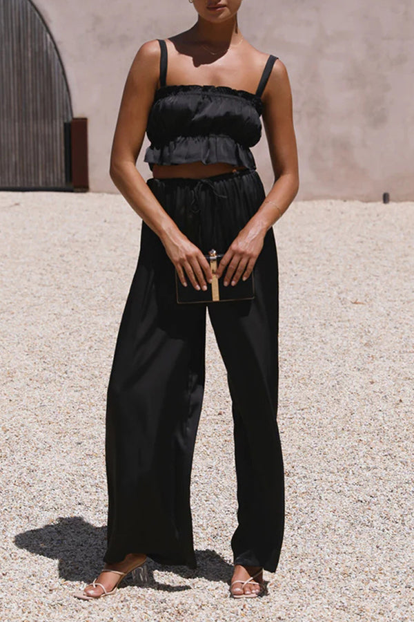 Well Tailored Pants with a Graceful Silhouette