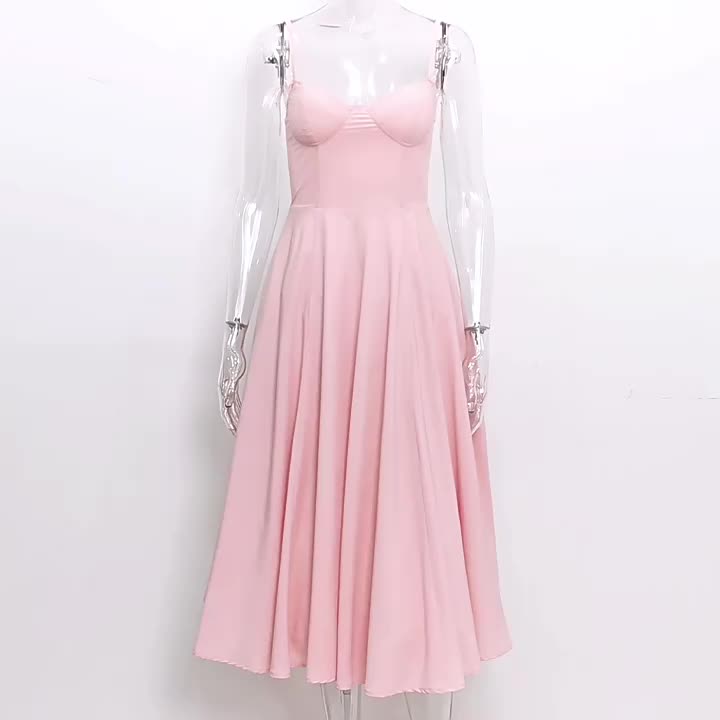 Classic Vintage & Enduringly Stylish Dress