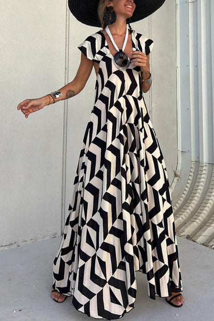 Well Tailored Dress with a Graceful Silhouette