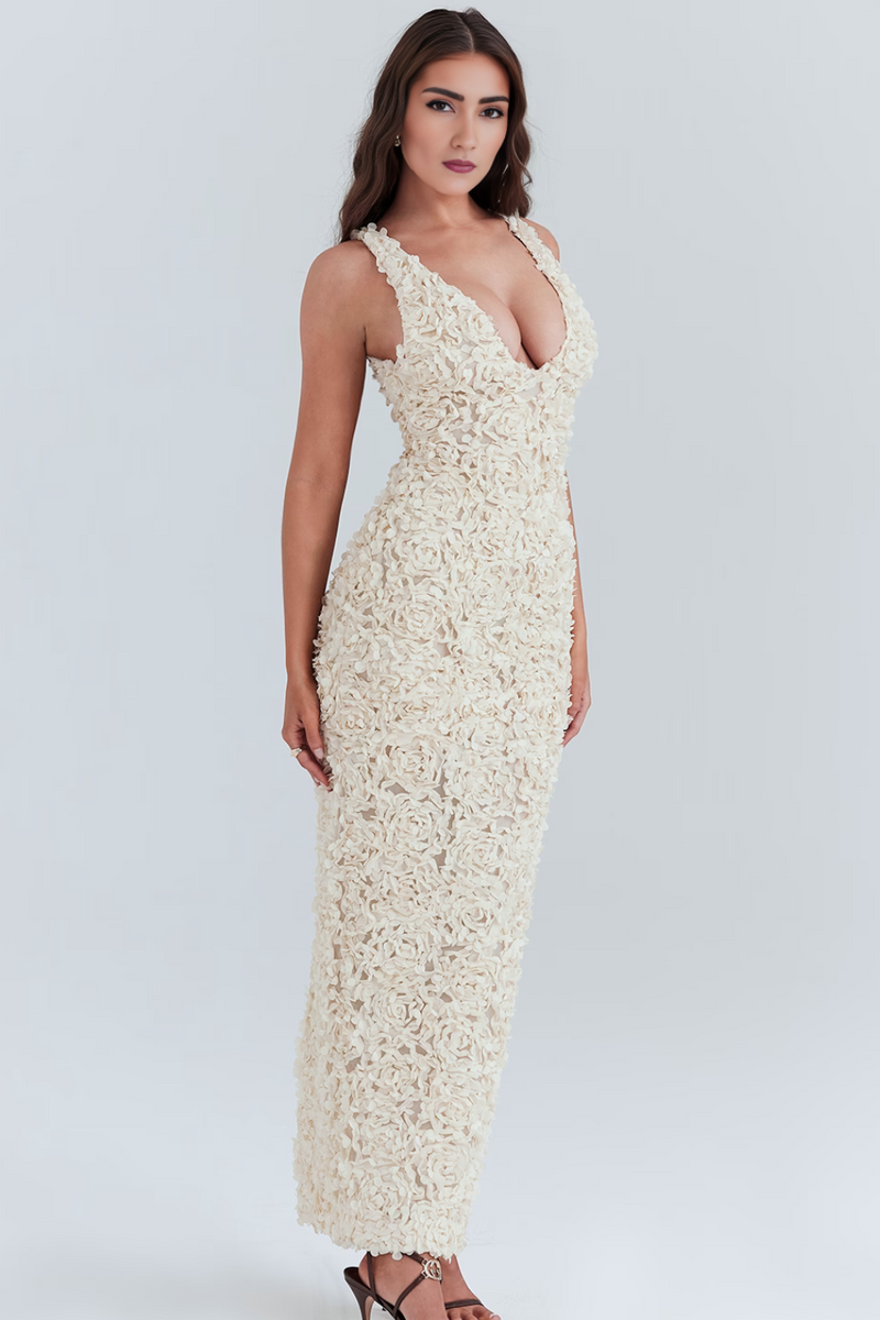 Beautifully Finished Dress in a Timeless Design