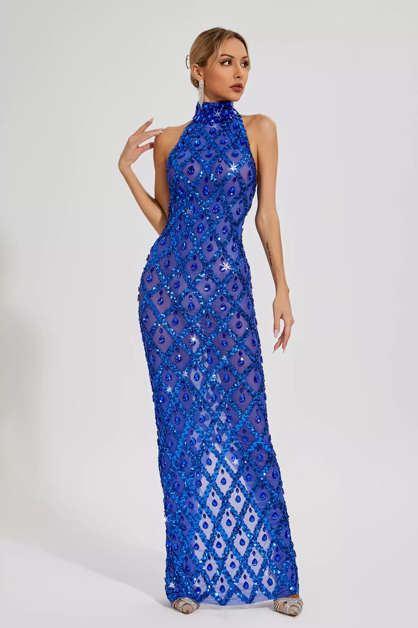 Gracefully Styled Dress for Any Occasion