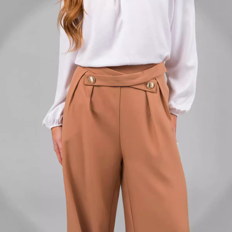 Well Tailored Pants with a Graceful Silhouette