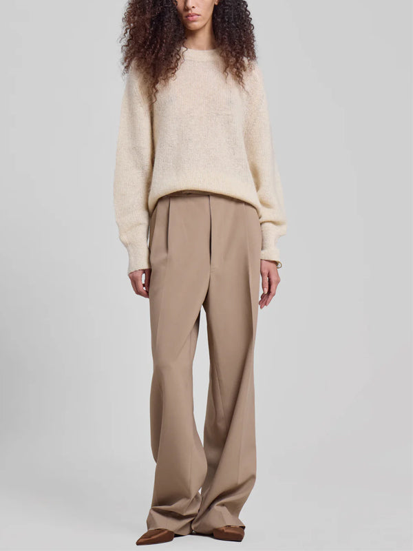 Beautifully Finished Pants in a Timeless Design