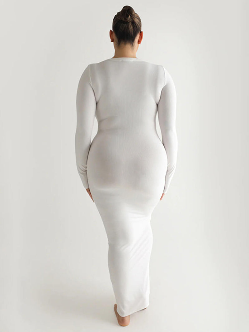 Beautifully Finished Dress in a Timeless Design