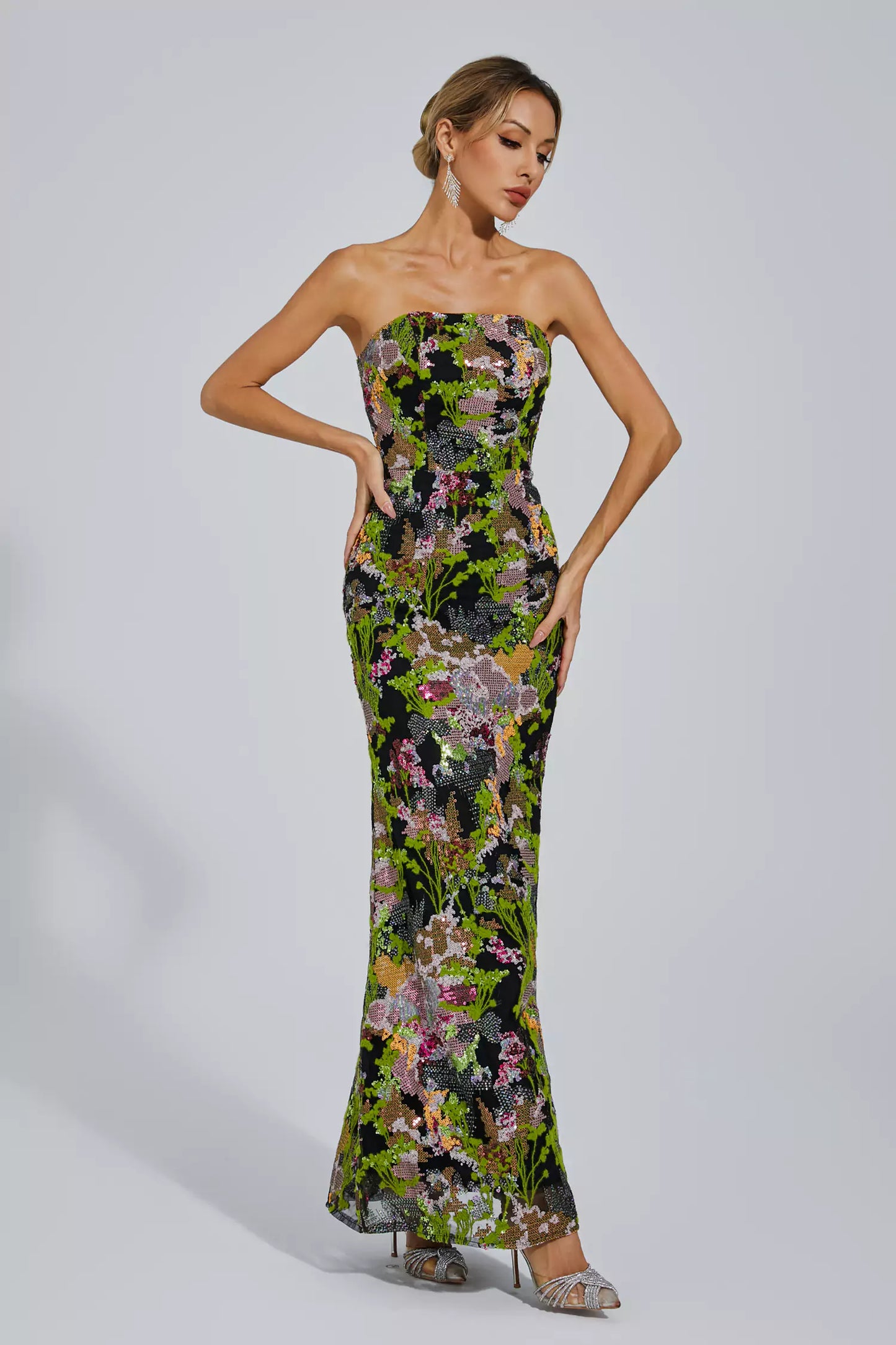 Classic Vintage & Enduringly Stylish Dress