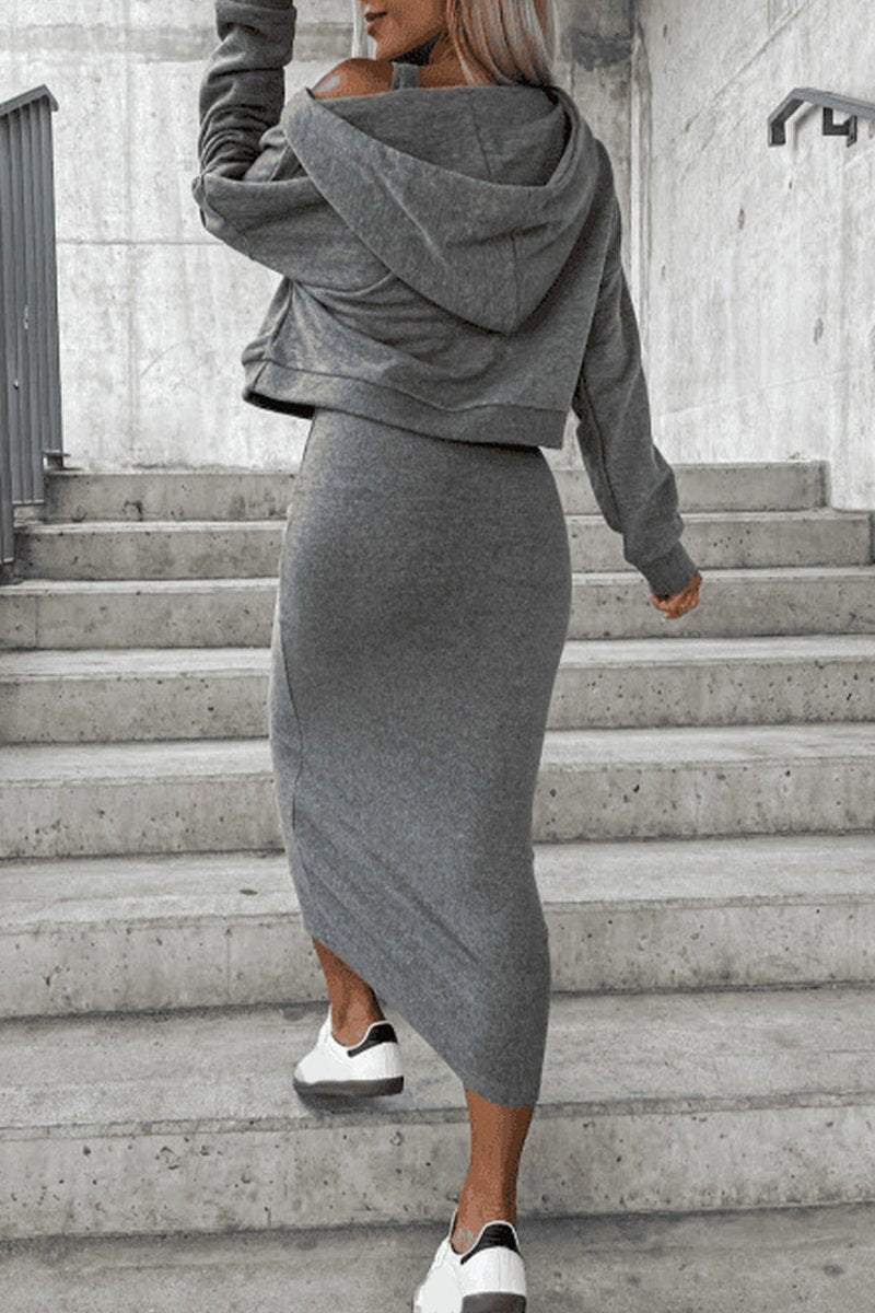 Classic Vintage Sweater with a Flattering Fit
