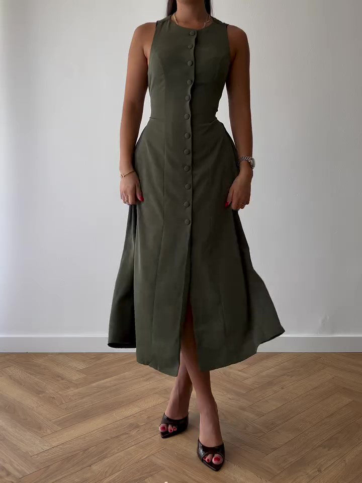 Classic Vintage & Enduringly Stylish Dress