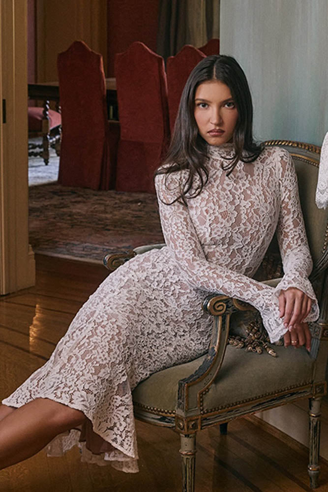 Gracefully Styled Dress for Any Occasion