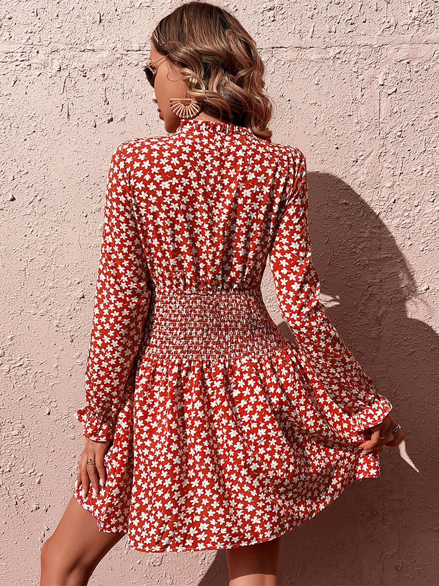 Effortlessly Elegant Dress with a Timeless Design