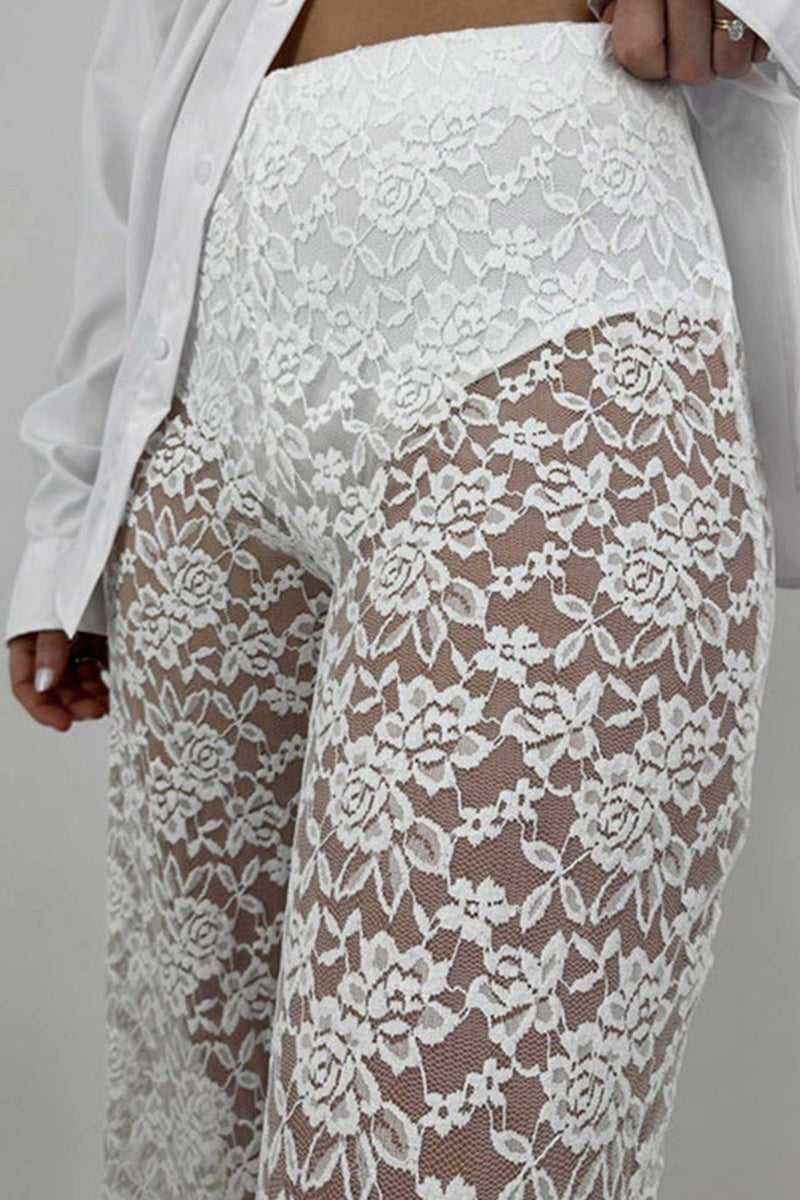 Well Tailored Pants with a Graceful Silhouette
