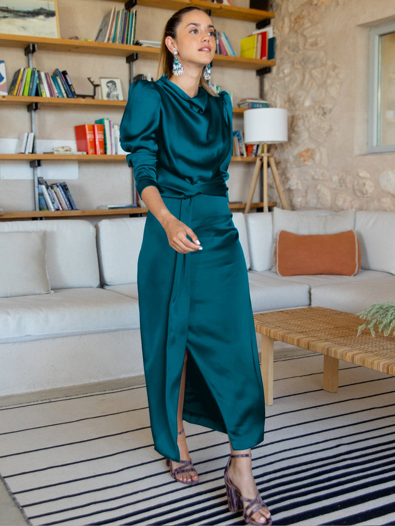 Sophisticated Dress with a Clean Classic Look