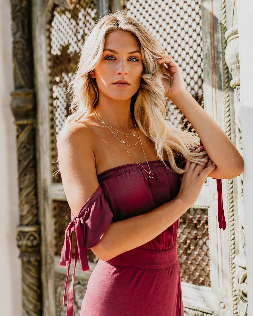 Beautifully Finished Dress in a Timeless Design