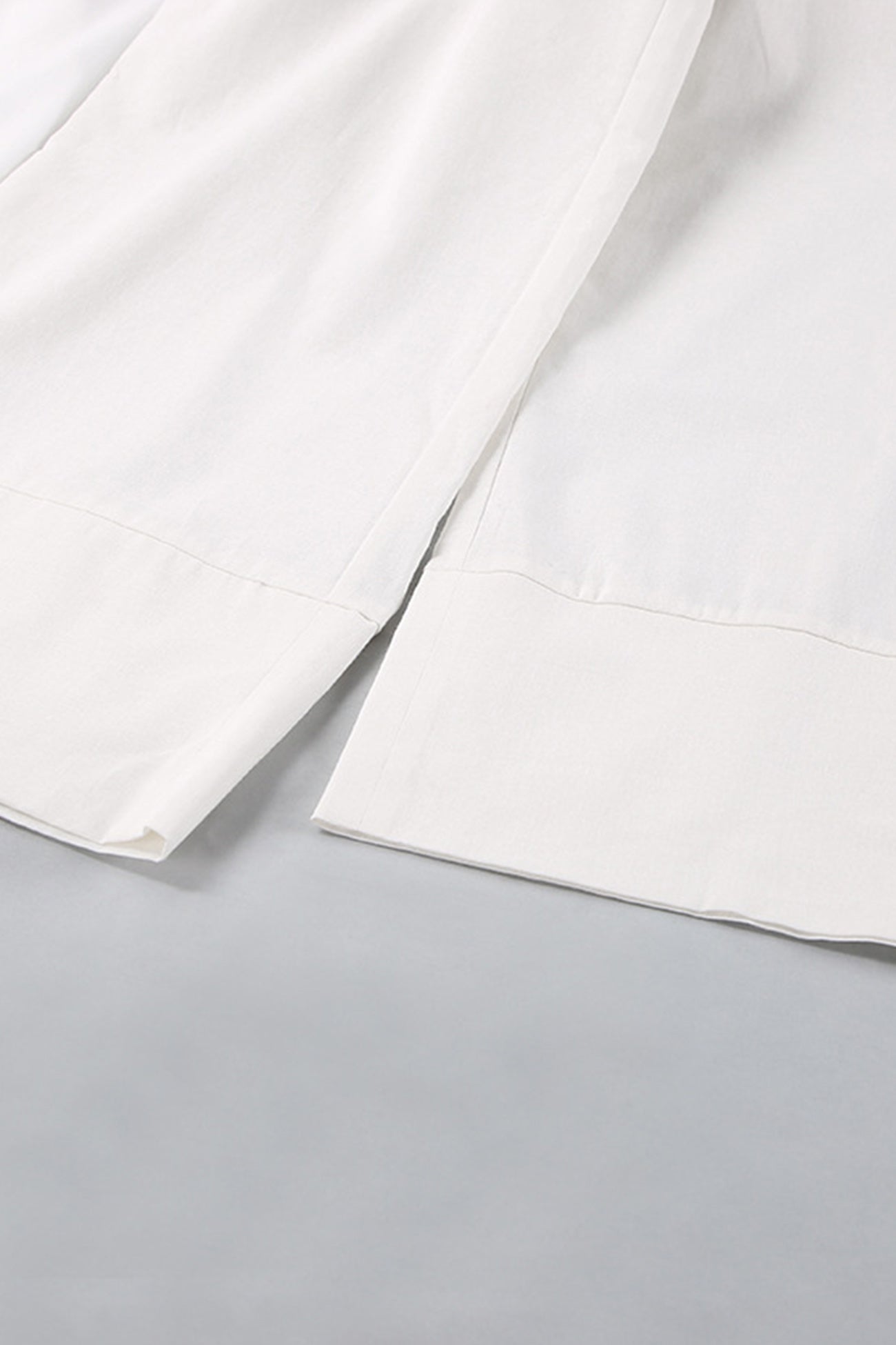 Well Tailored Pants with a Graceful Silhouette