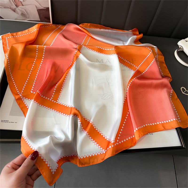 Classic Vintage Bag with a Flattering Fit