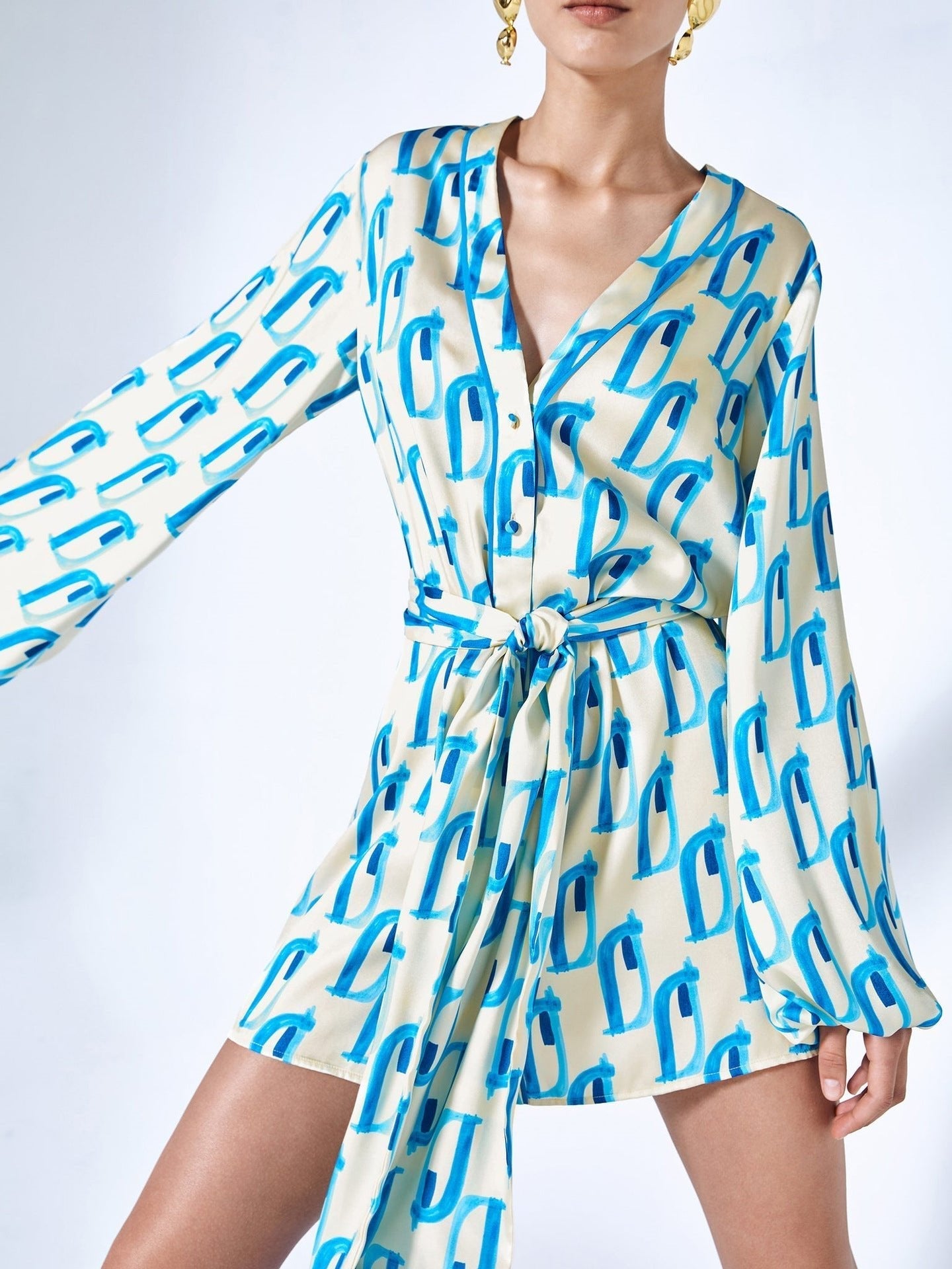 Classic Vintage Dress with a Flattering Fit