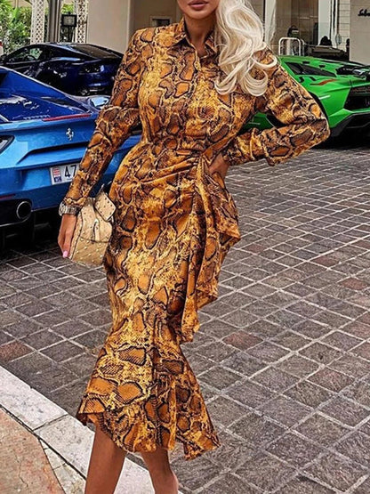 Classic Vintage Dress with a Flattering Fit