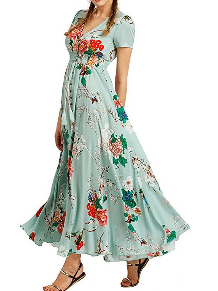 Classic Vintage Dress with a Flattering Fit