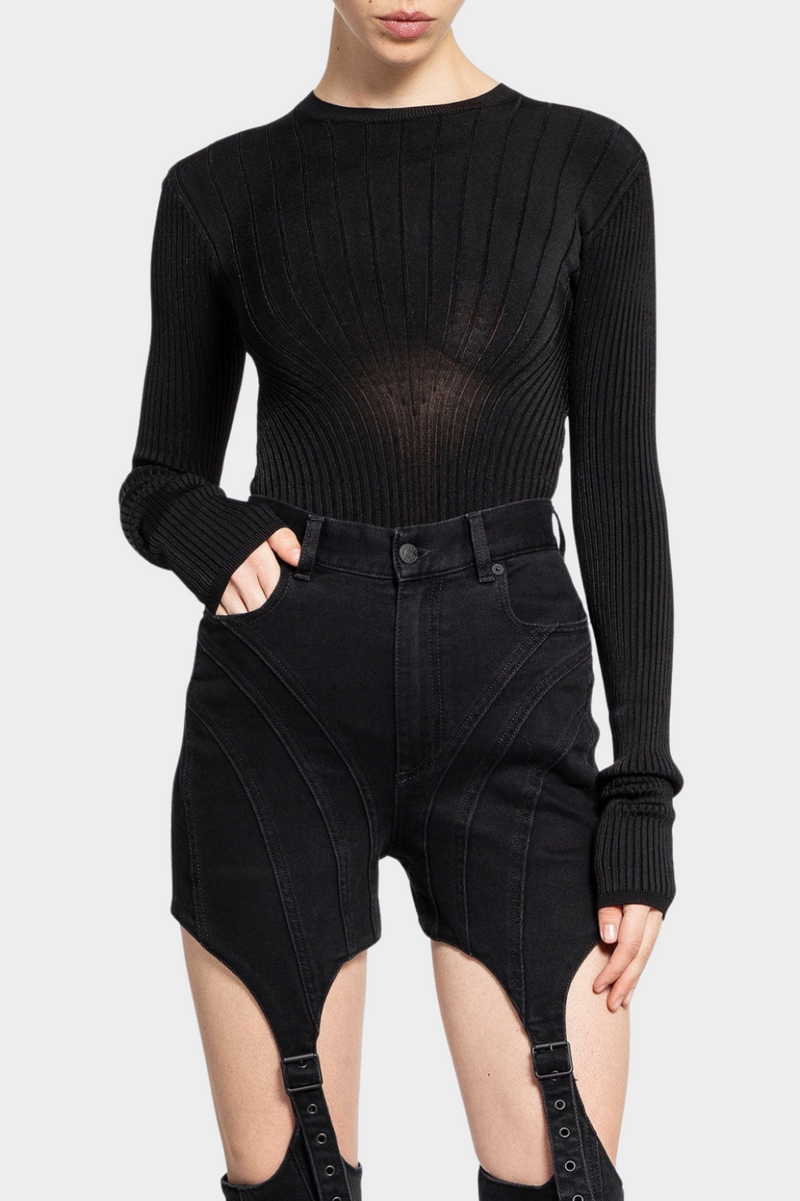 Well Tailored Garment with a Graceful Silhouette