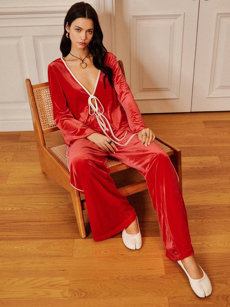 Classic Vintage Pants with a Flattering Fit