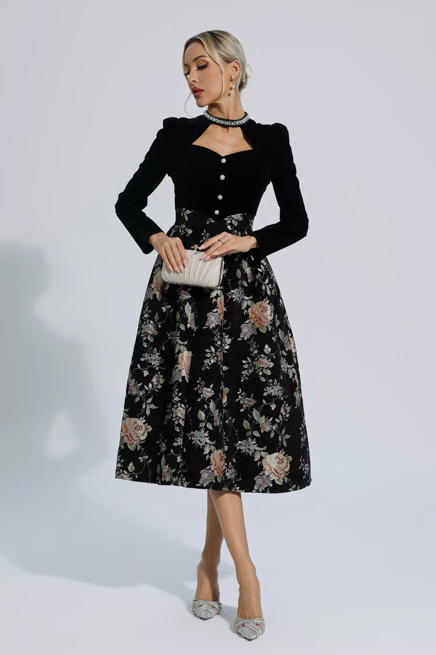 Classic Vintage Dress with a Flattering Fit