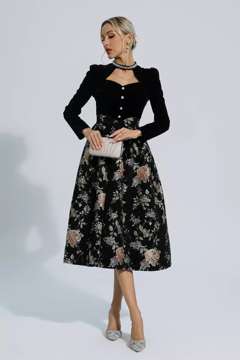 Classic Vintage Dress with a Flattering Fit