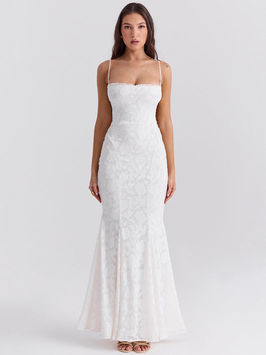 Beautifully Finished Dress in a Timeless Design