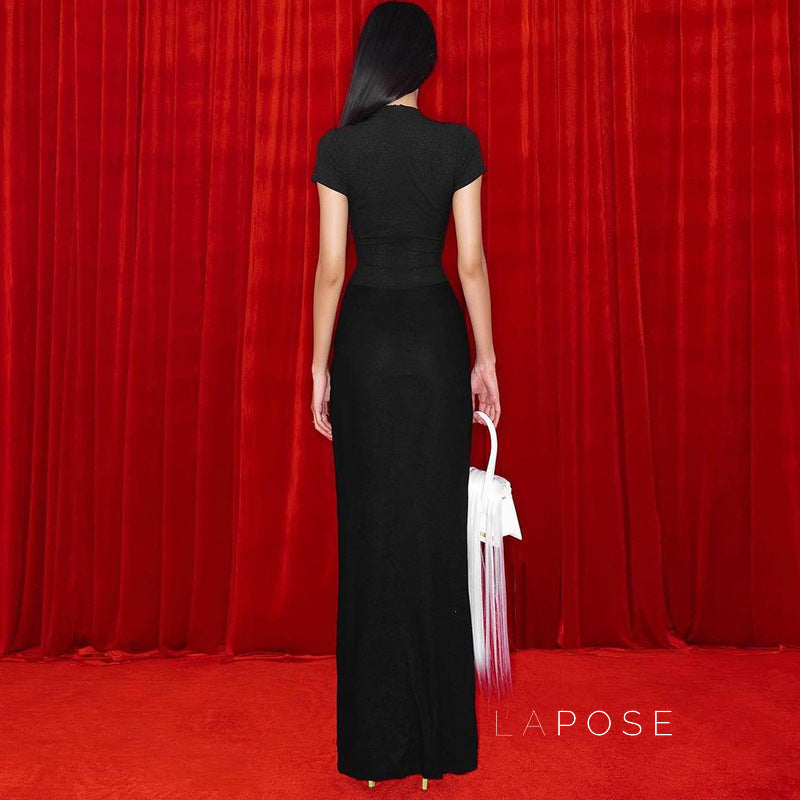 Beautifully Finished Dress in a Timeless Design