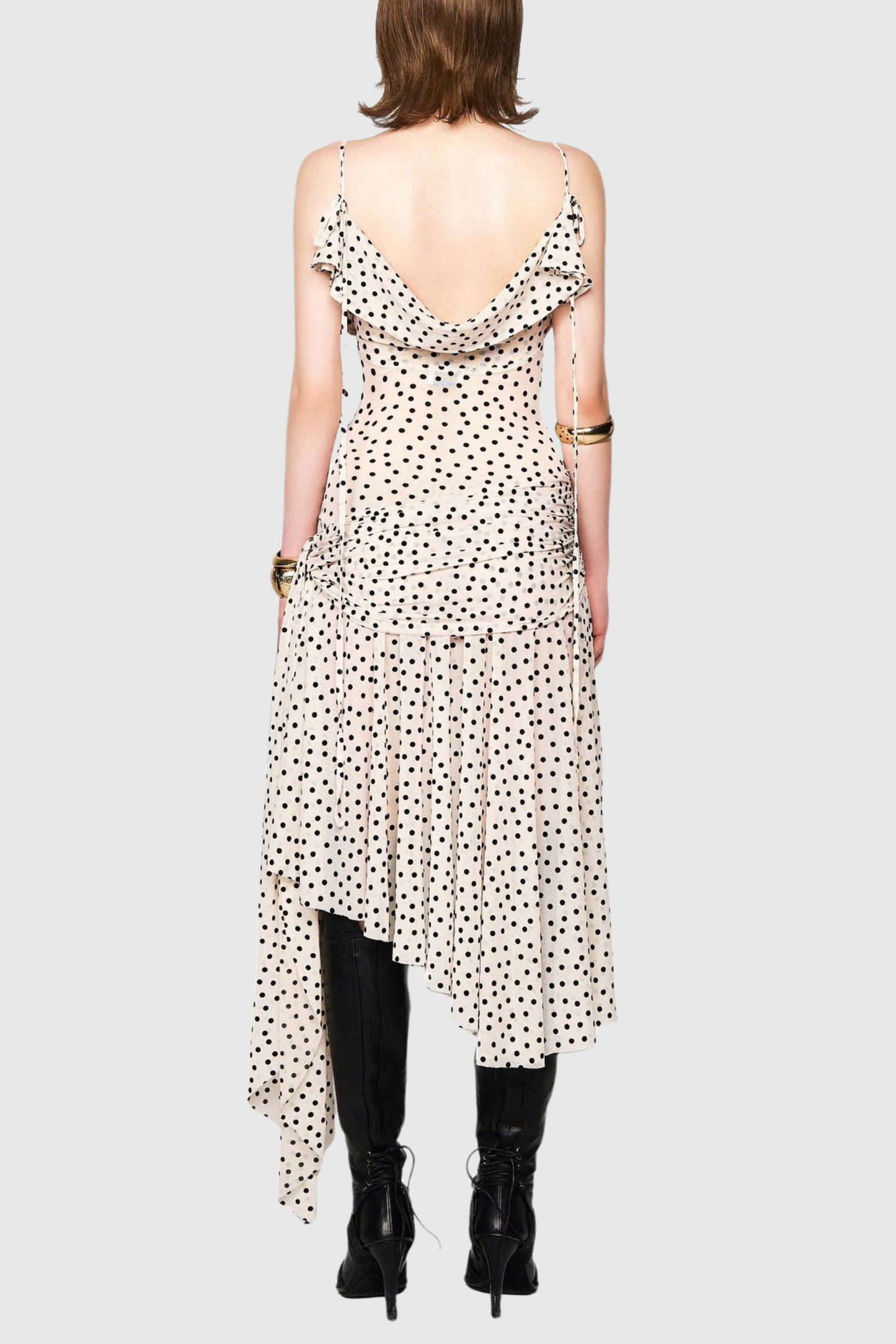 Gracefully Styled Dress for Any Occasion