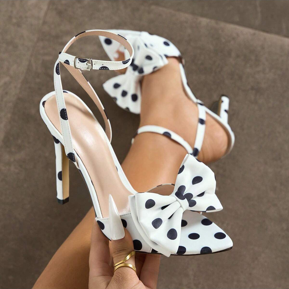Graceful Orthopedic Heels for Modern Look