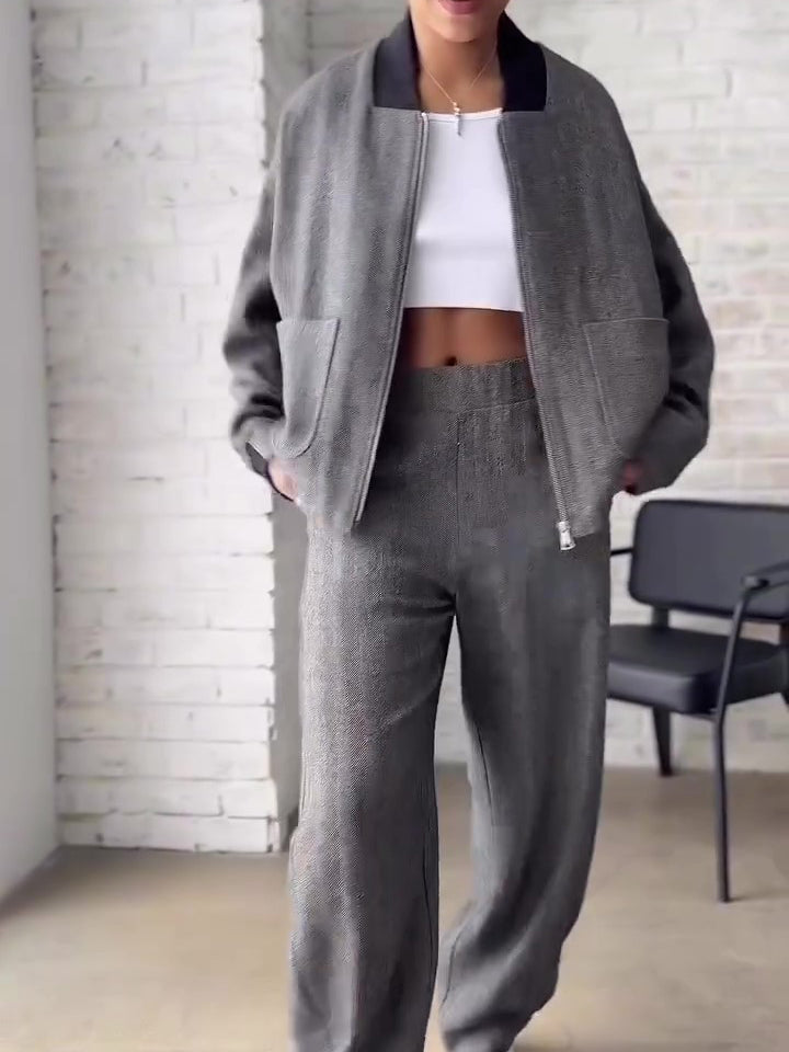 Effortlessly Elegant Jacket with a Timeless Design