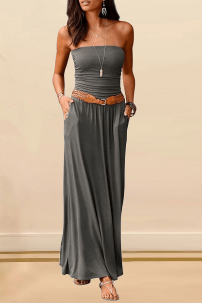 Effortlessly Elegant Dress with a Timeless Design